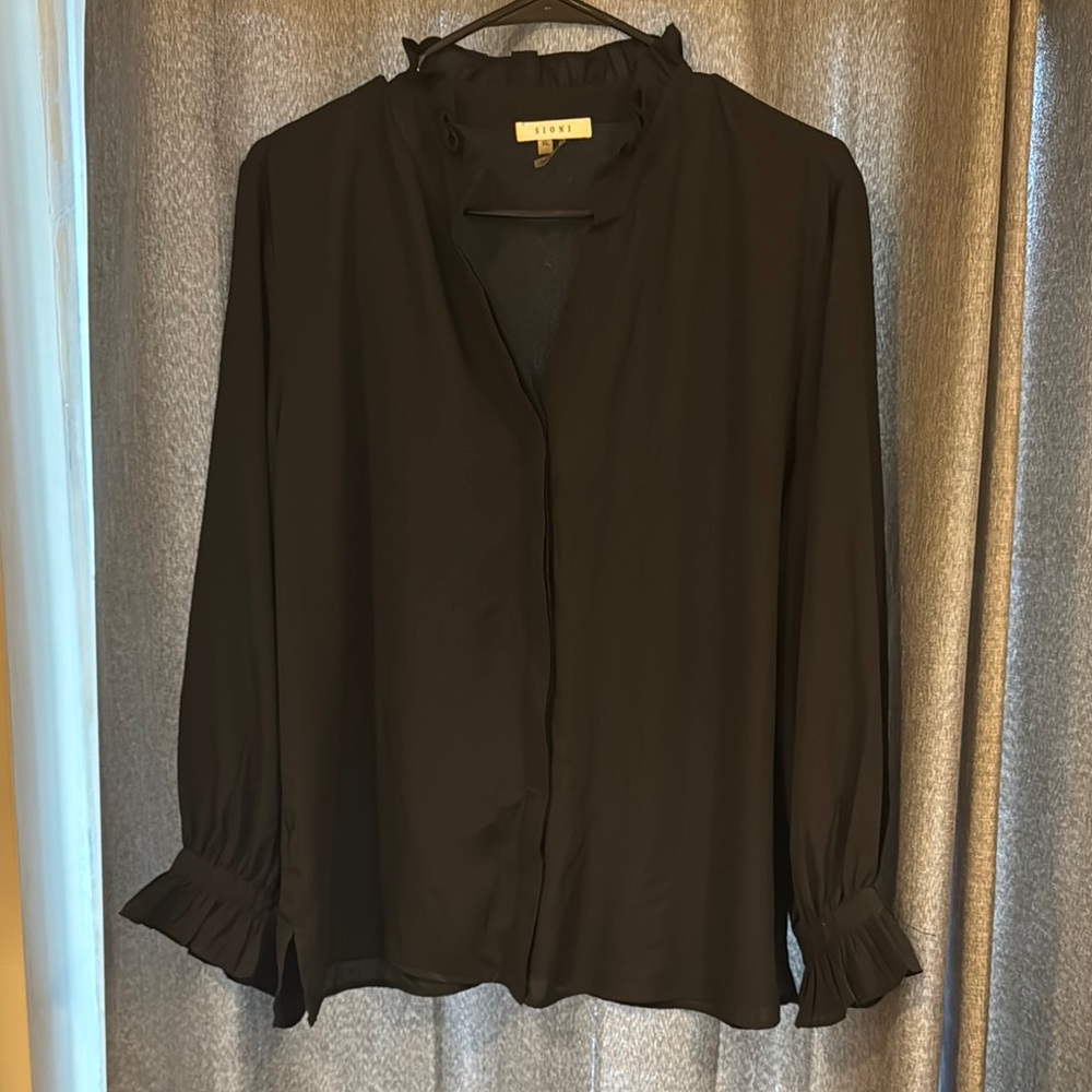 Black  Ruffled 3/4 Sleeve Blouse